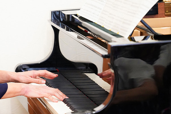 富士市の音楽教室、ウスイ音楽教室でおすすめする楽器、ピアノのレッスン